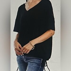 Daytrip Women’s M Blk Cinched Hem Textures Rib Knit VNeck SS Top W/Lace Inset